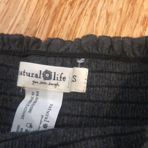 Natural life smocked shorts, xs - Picture 3 of 4